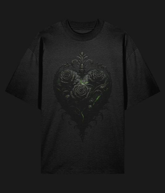 ANG3L POISON & BEAUTY OVERSIZED GOTHIC T-SHIRT ⚠️
Low stock. Once it’s gone, it’s gone forever. This piece will never be restocked.